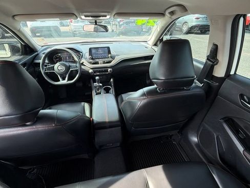 Used 2024 Nissan Altima 2.5 SR FWD image 6
