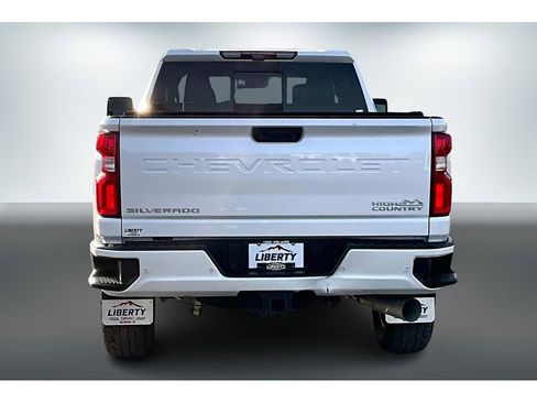 Used 2020 Chevrolet Silverado 2500 High Country w/ Z71 Off-Road Package image 5