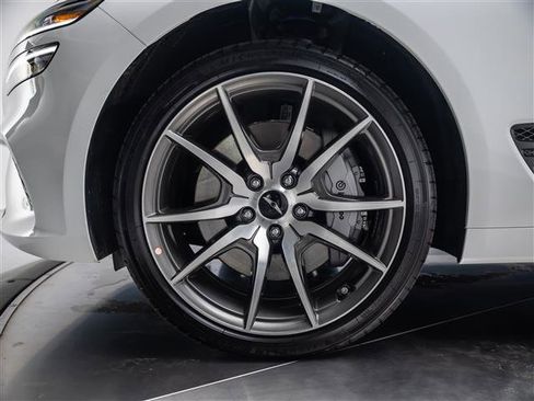 New 2026 Genesis G70 2.5T image 13