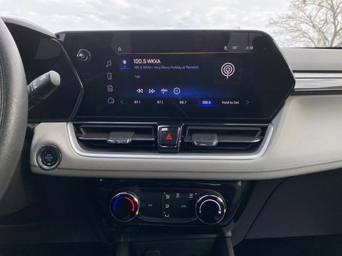 Used 2025 Chevrolet TrailBlazer LT image 25