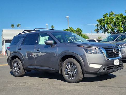 New 2025 Nissan Pathfinder SV image 20