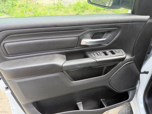 New 2026 RAM 1500 Express AWD/4WD image 9