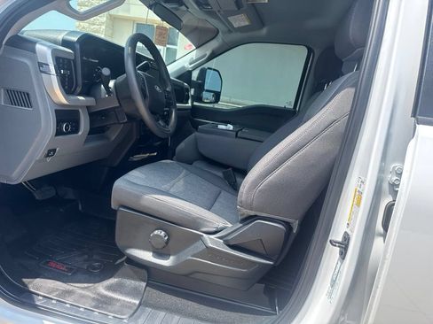 Used 2025 Ford F250 XL w/ STX Appearance Package AWD/4WD image 9