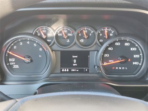 Used 2024 Chevrolet Silverado 1500 Custom image 17