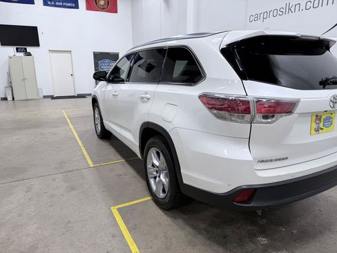 Used 2016 Toyota Highlander Limited FWD image 22