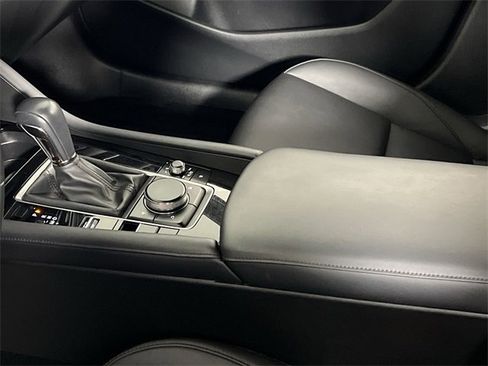 Certified 2025 MAZDA MAZDA3 s Sport image 19