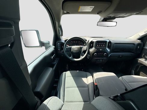 Used 2025 Chevrolet Silverado 2500 Custom w/ Custom Convenience Package AWD/4WD image 20