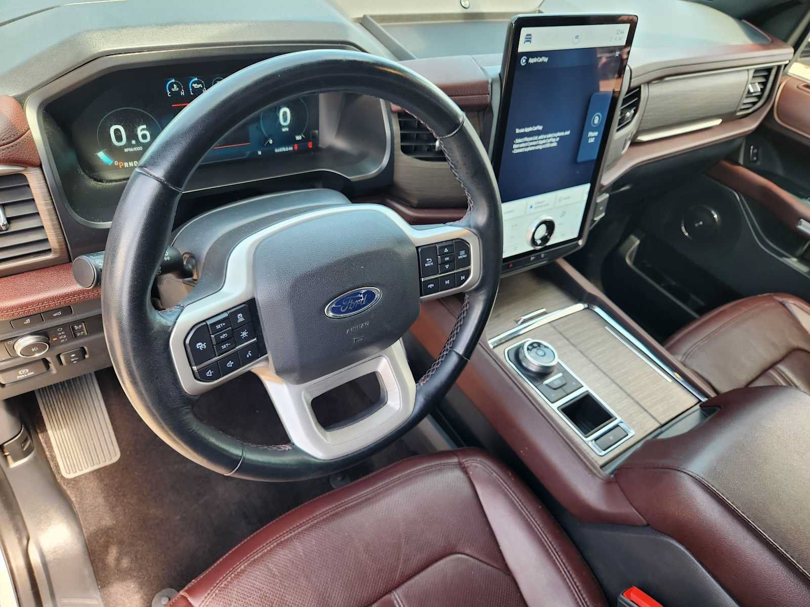 Used 2022 Ford Expedition Limited RWD image 2