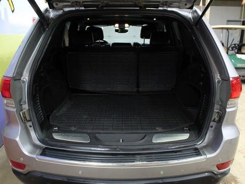Used 2018 Jeep Grand Cherokee Limited image 6