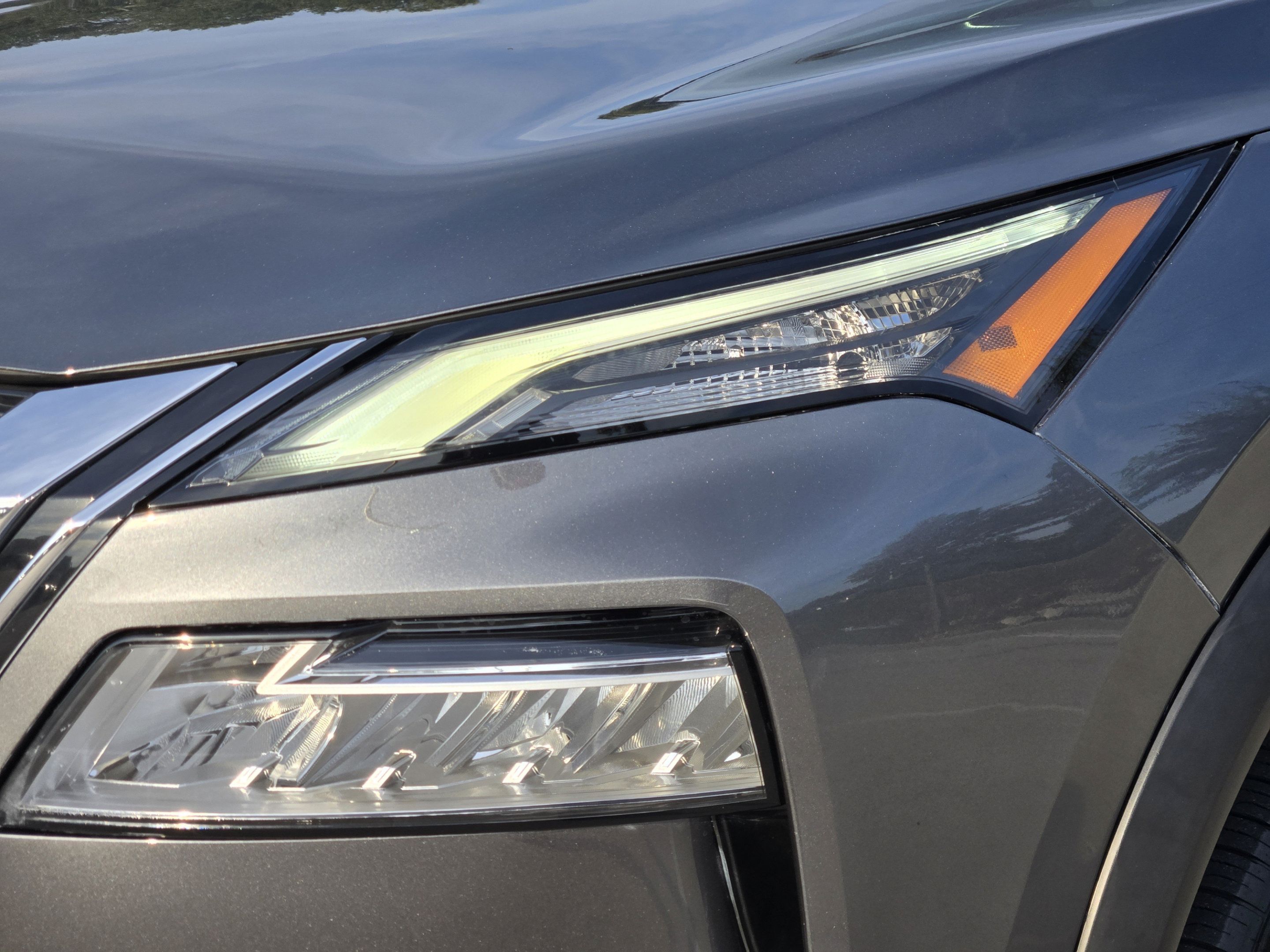 Used 2023 Nissan Rogue SV FWD image 29