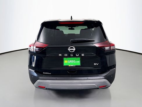 Used 2023 Nissan Rogue SV image 8