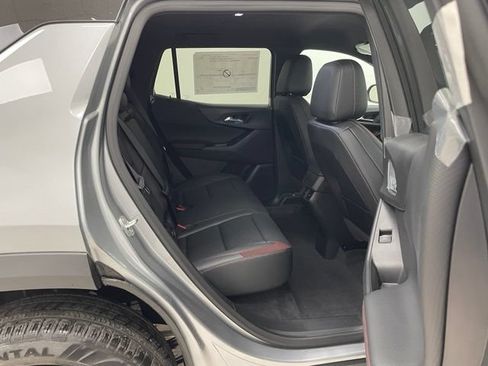 New 2027 Chevrolet Equinox RS w/ Convenience Package III AWD/4WD image 13