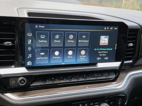 Used 2022 Chevrolet Silverado 1500 LT Trail Boss w/ Convenience Package II image 13