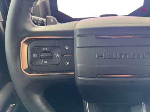 Certified 2025 GMC Hummer EV 3X w/ LPO, Sport Package AWD/4WD image 22