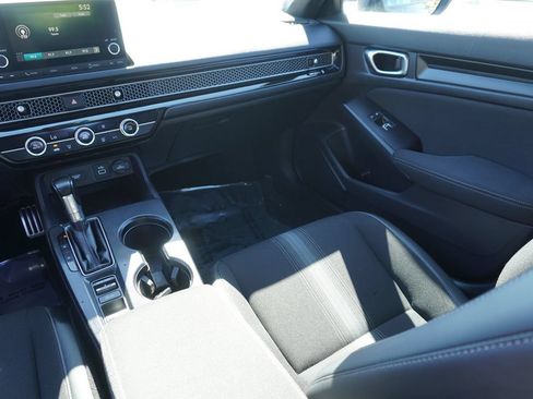 Used 2022 Honda Civic Sport image 21