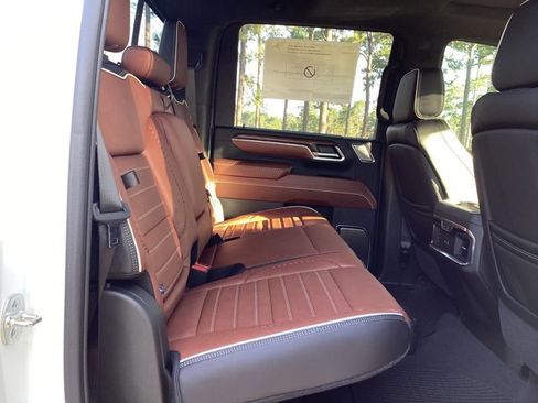 New 2025 GMC Sierra 2500 Denali Ultimate image 23