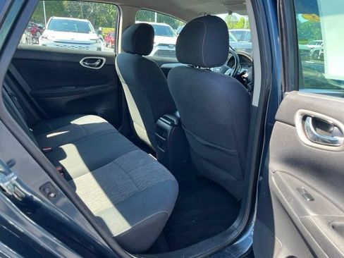 Used 2015 Nissan Sentra SV FWD image 18