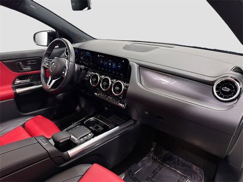 Used 2023 Mercedes-Benz GLA 250 4MATIC image 30