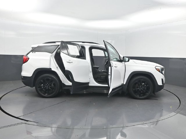 Used 2020 GMC Terrain SLE w/ Elevation Edition AWD/4WD image 35