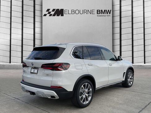 New 2026 BMW X5 sDrive40i w/ Premium Package image 4