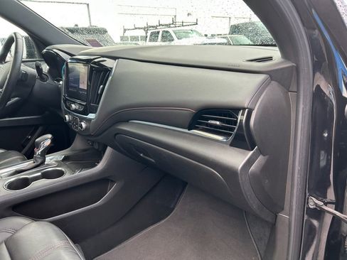 Used 2023 Chevrolet Traverse RS AWD/4WD image 26