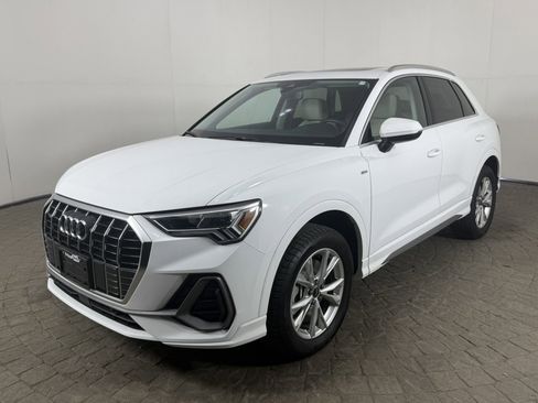 Used 2025 Audi Q3 2.0T Premium Plus w/ Premium Plus Package AWD/4WD image 3