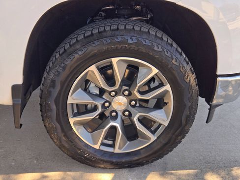 Certified 2026 Chevrolet Silverado 1500 LT AWD/4WD image 26