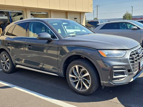 Used 2021 Audi Q5 2.0T Premium Plus image 2