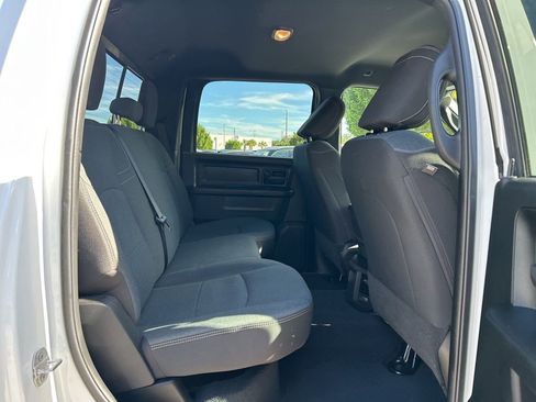 Used 2024 RAM 2500 Tradesman w/ Chrome Appearance Group image 40