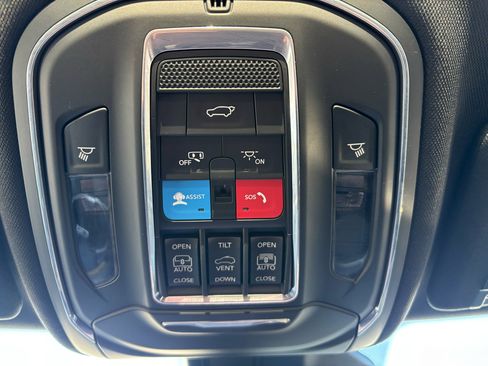 Used 2024 Jeep Grand Cherokee Limited 4xe w/ Luxury Tech Group II image 32