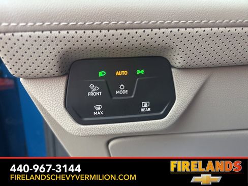 Used 2025 Volkswagen Atlas SE image 18