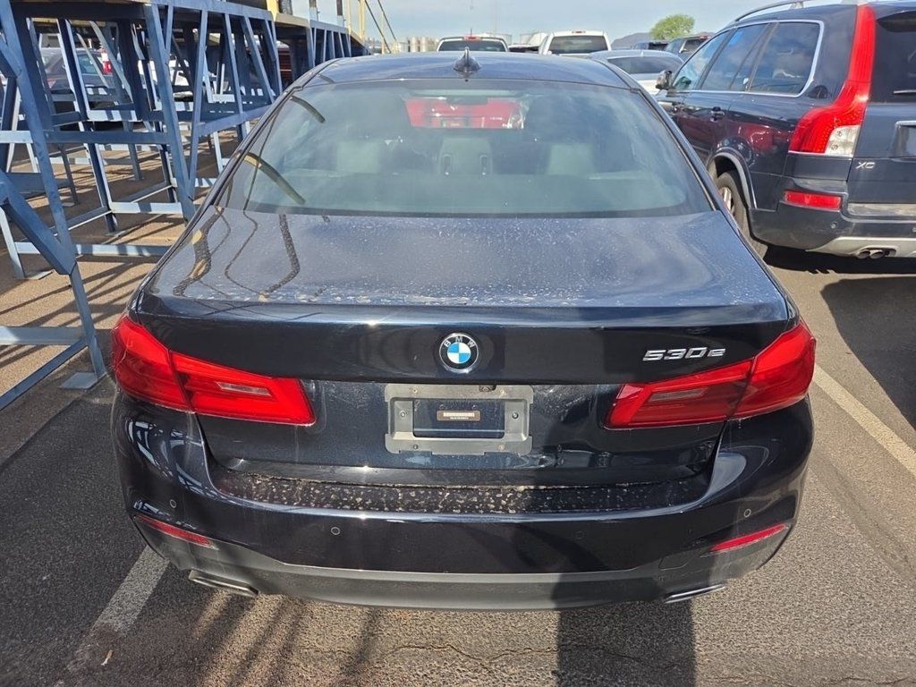 Used 2018 BMW 530e xDrive AWD/4WD image 4