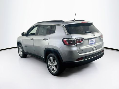 Used 2022 Jeep Compass Latitude w/ Convenience Group AWD/4WD image 7