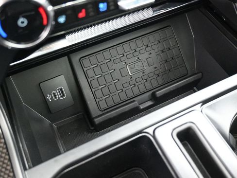 New 2025 Ford F150 Lariat w/ Equipment Group 502A High image 18