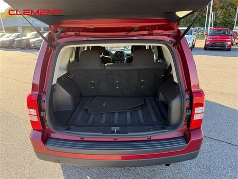 Used 2016 Jeep Patriot Sport image 5