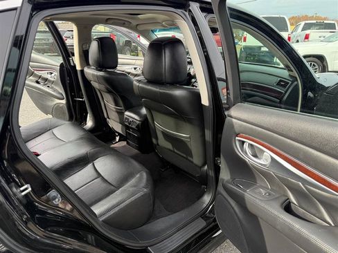 Used 2011 INFINITI M37 x w/ Premium Pkg image 20