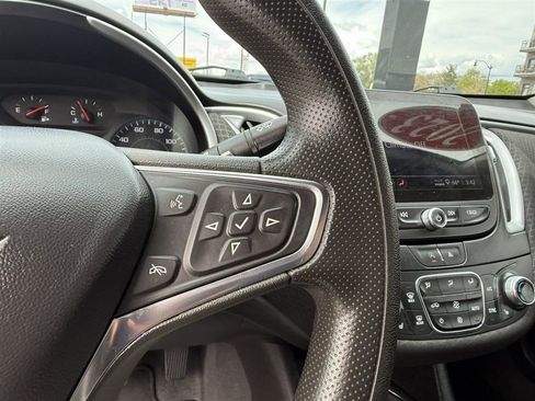 Used 2023 Chevrolet Malibu LT FWD image 30