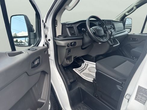 Used 2025 Ford Transit 250 Low Roof w/ Exterior Upgrade Package RWD image 9