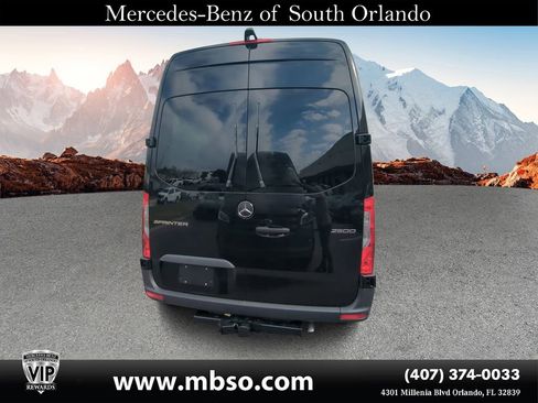 Used 2025 Mercedes-Benz Sprinter 2500 image 15