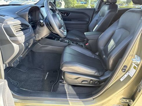 Used 2025 Subaru Forester Limited AWD/4WD image 17