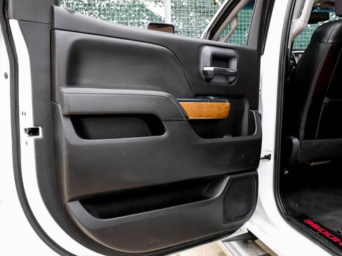 Used 2019 Chevrolet Silverado 3500 LTZ w/ Duramax Plus Package image 39