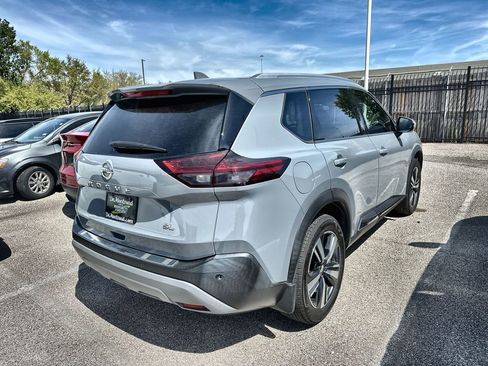 Used 2021 Nissan Rogue SL w/ Premium Package image 5