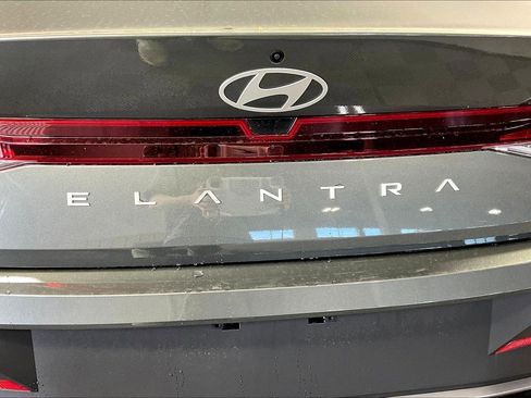 New 2026 Hyundai Elantra SE w/ Cargo Package FWD image 13