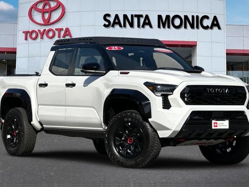 Certified 2025 Toyota Tacoma TRD Pro AWD/4WD image 2
