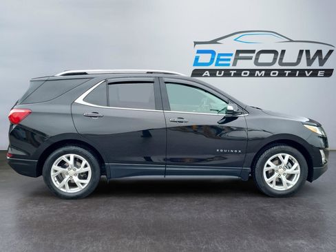 Used 2020 Chevrolet Equinox Premier image 2