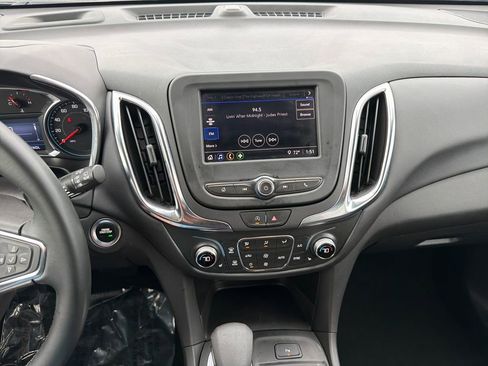 Used 2023 Chevrolet Equinox LT AWD/4WD image 17