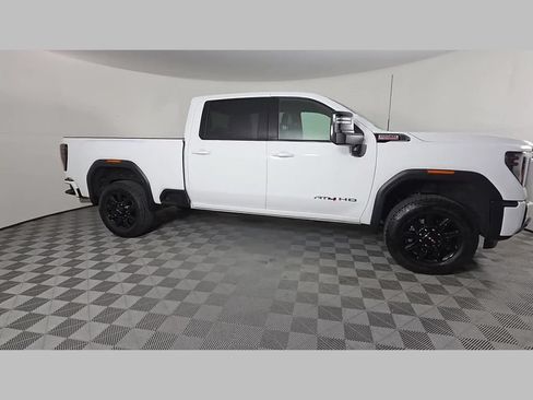 Used 2025 GMC Sierra 2500 AT4 AWD/4WD image 35