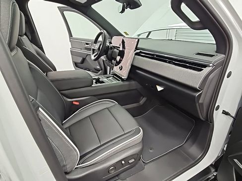 New 2026 GMC Sierra EV Elevation image 37