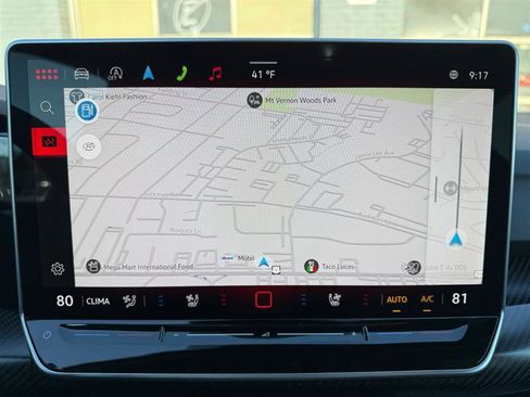 Used 2025 Volkswagen Golf R Black Edition image 20