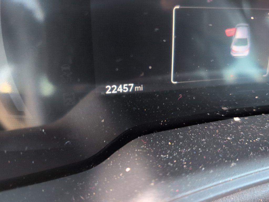 Used 2026 Toyota Corolla SE FWD image 3